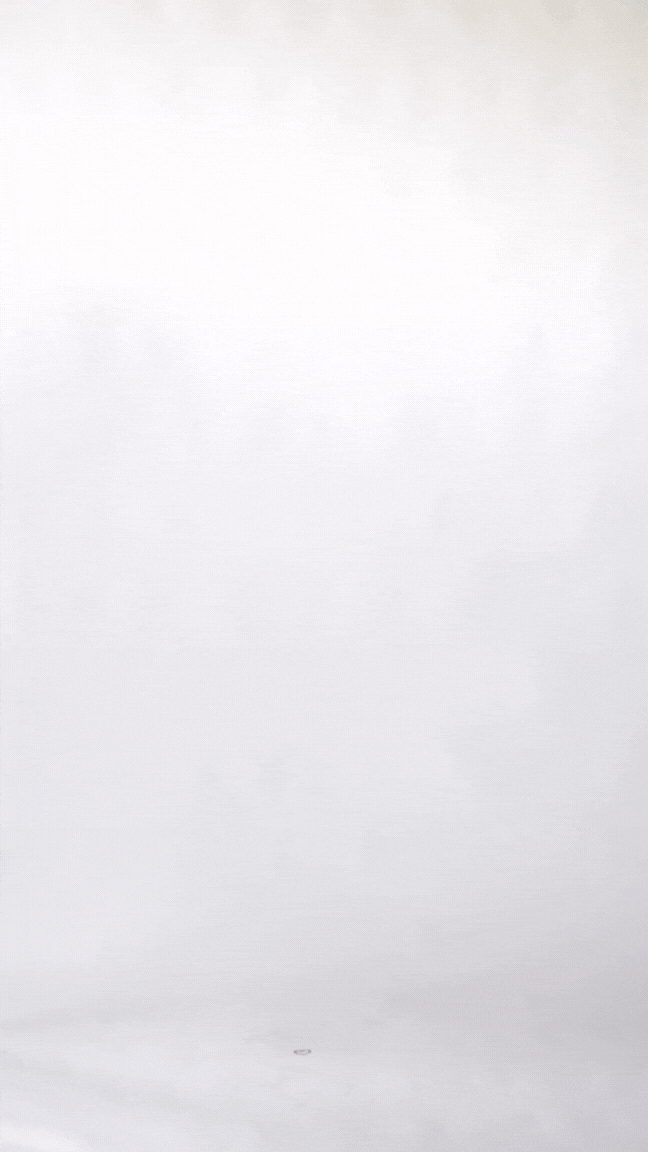 Body Oxford Bandeau na modelce – elegancki krój bez ramiączek